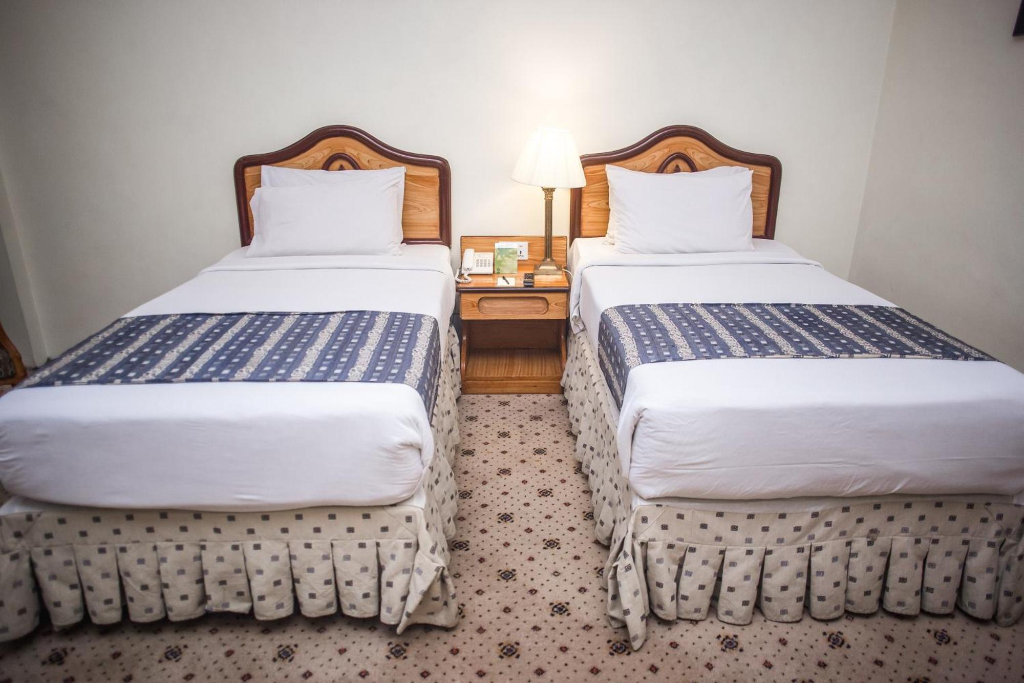 Mehran Hotel Карачи Экстерьер фото