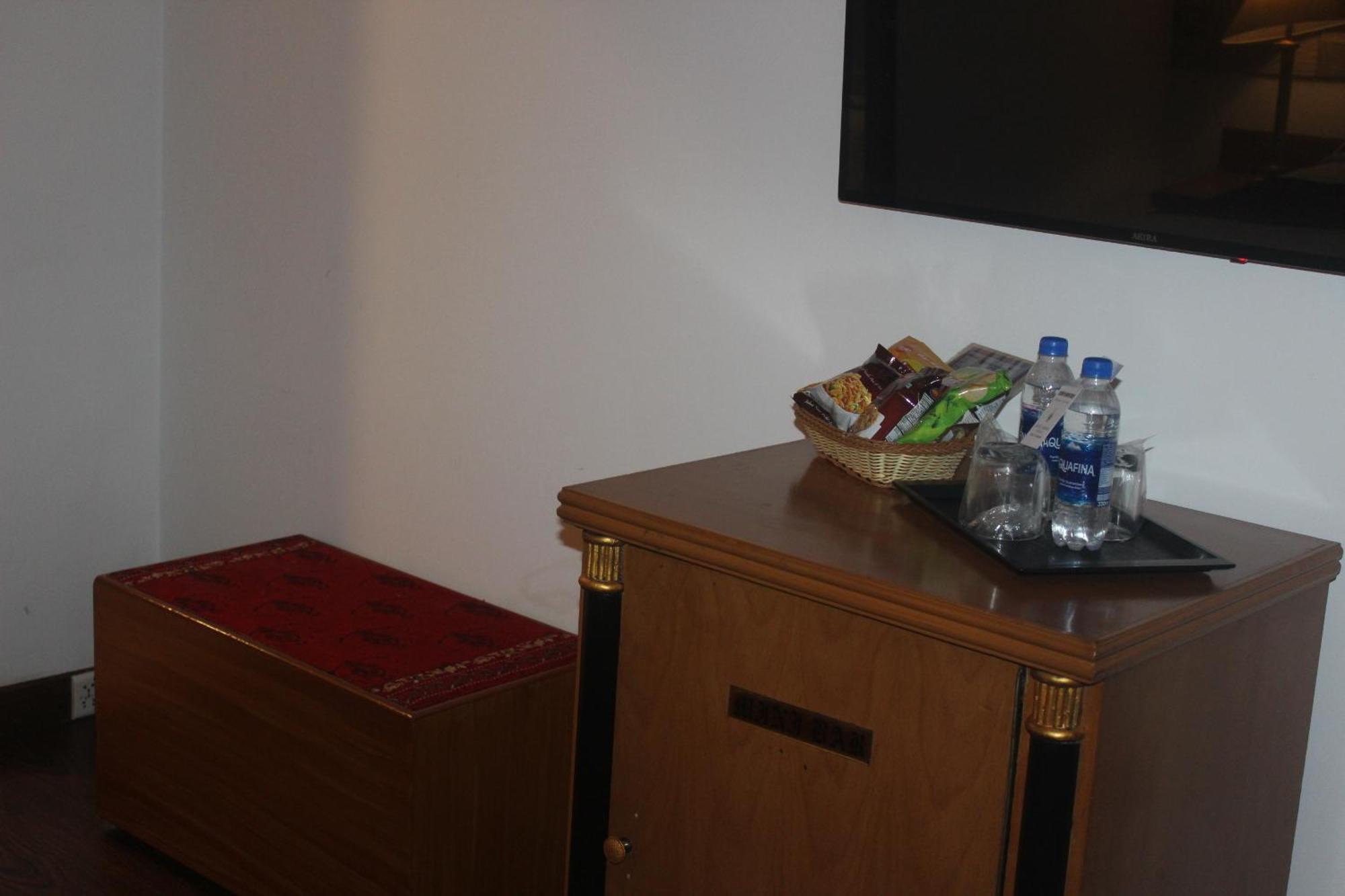 Mehran Hotel Карачи Экстерьер фото