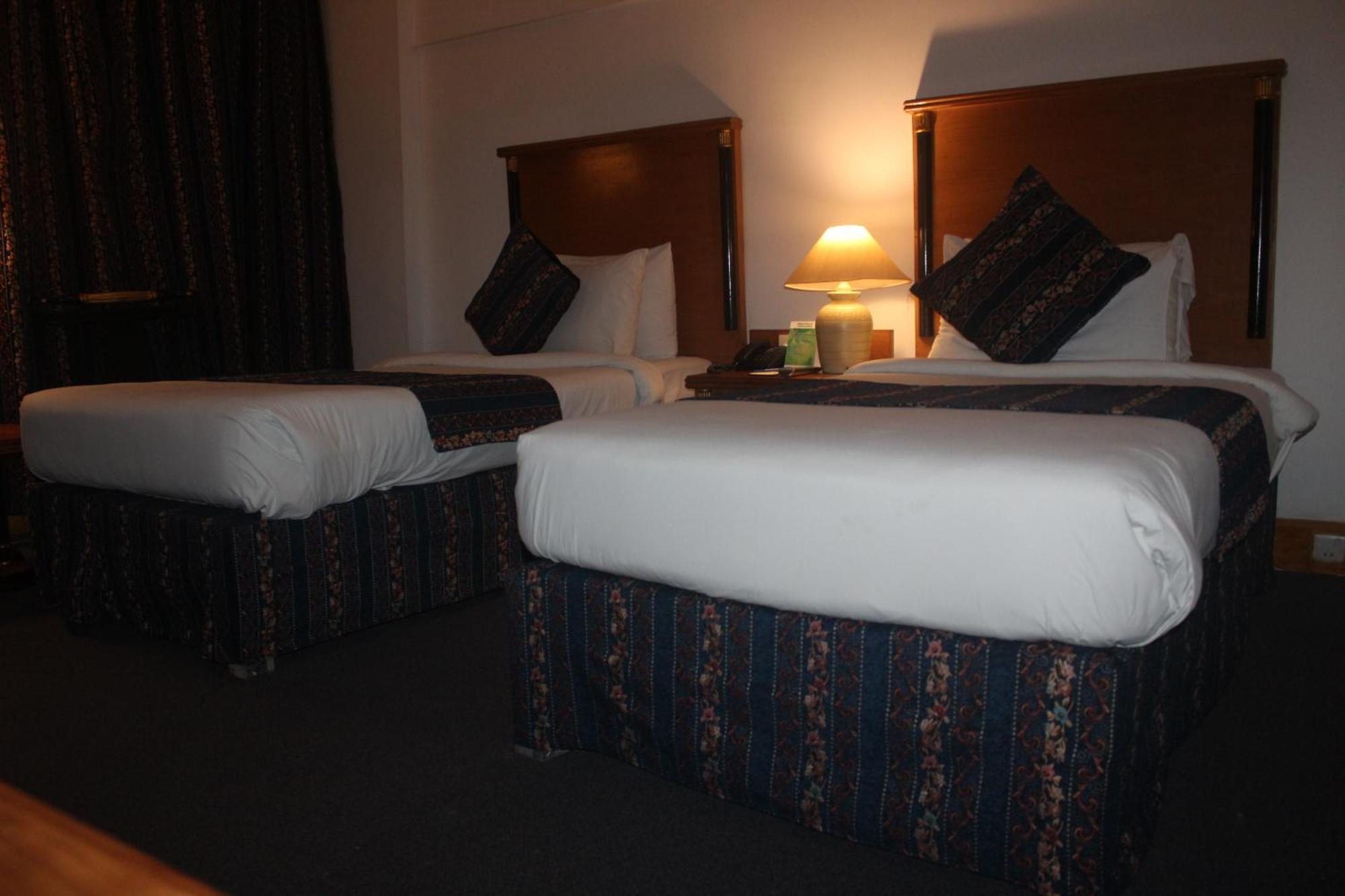 Mehran Hotel Карачи Экстерьер фото